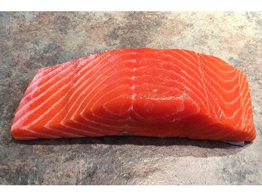 Sautéed Salmon with Leeks and Tomatoes