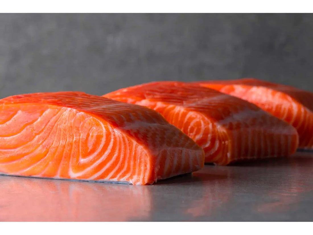 Salmon, Asparagus, and Mushrooms Steamed in Parchment
