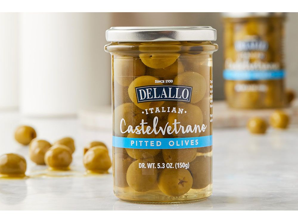 DeLallo Castelvetrano Olives (Pitted)